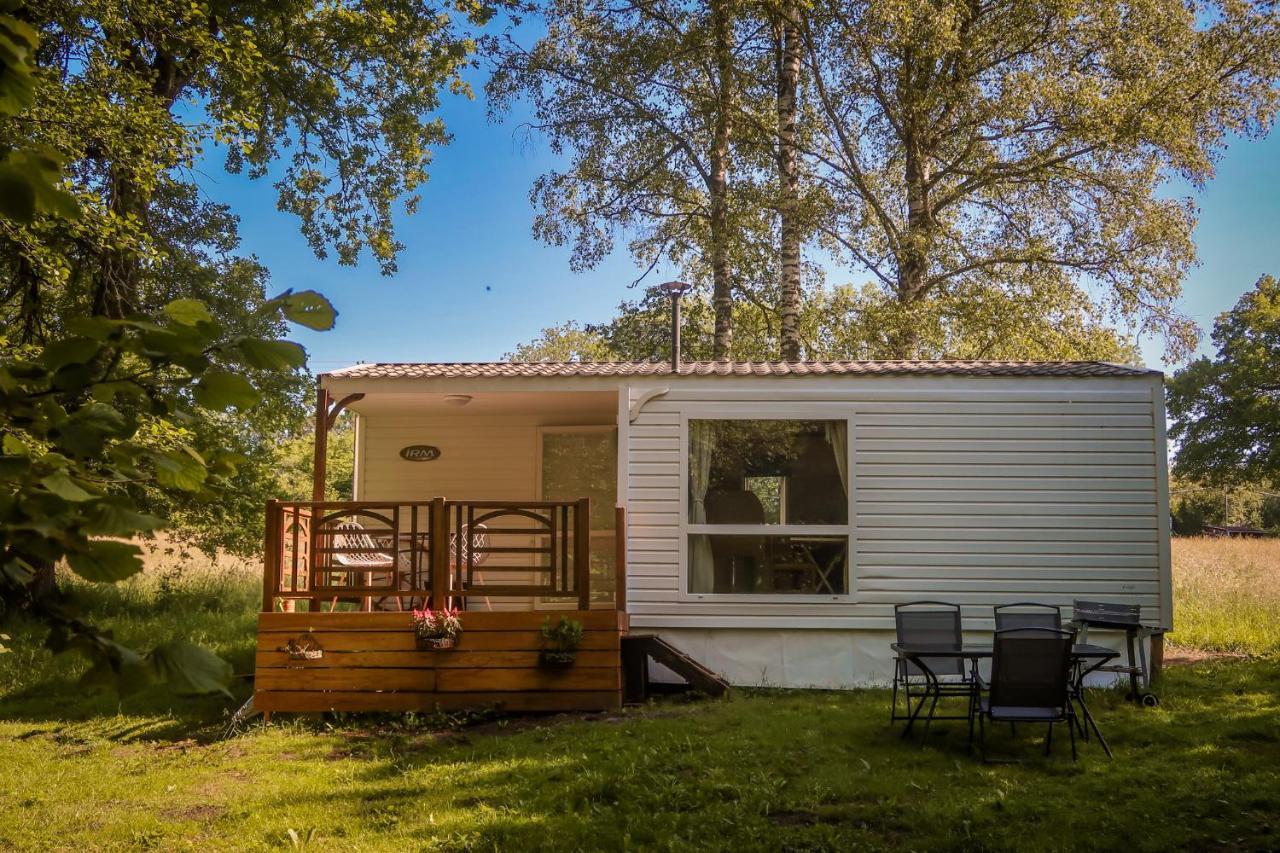 Mini-Glamping En Auvergne Villa Sainte-Christine  Esterno foto